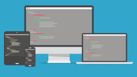 Grafik von einem Desktop, Notebook, Tablet und Smartphone mit Darstellung von Quellcode.